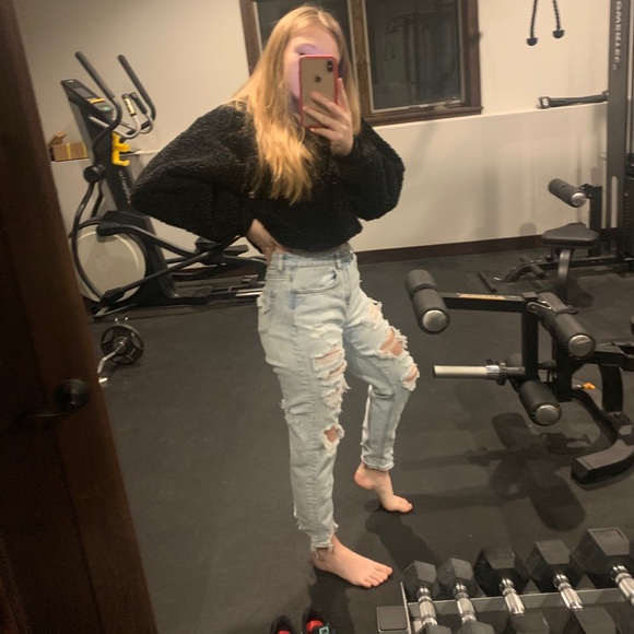 AE Mom Jean - Picture 2 of 7